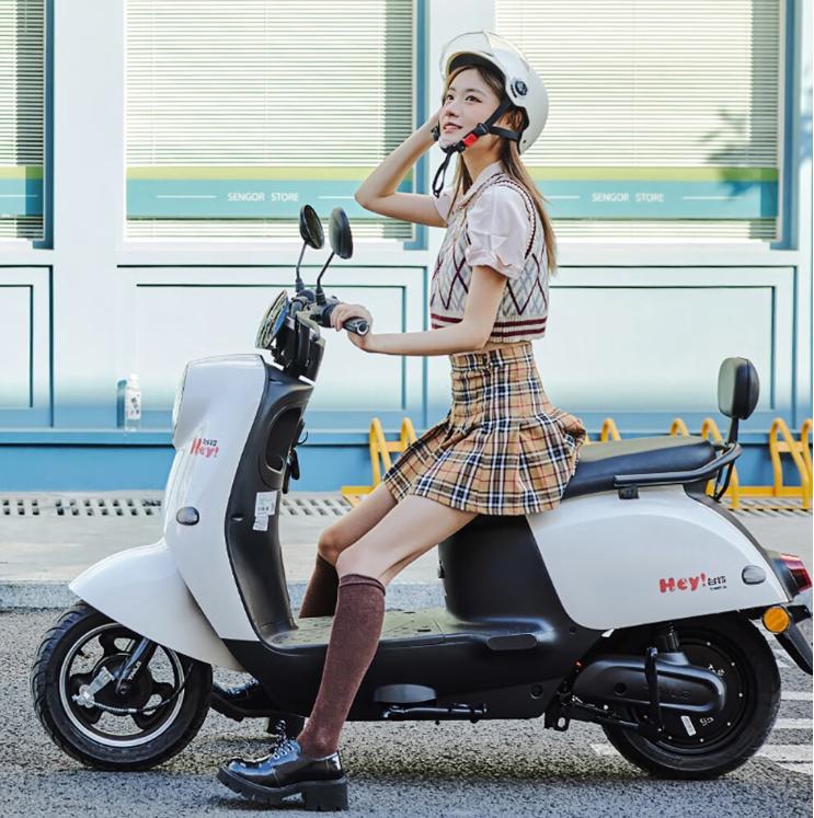 男子赔电动车后意外发现小巷美食奇缘