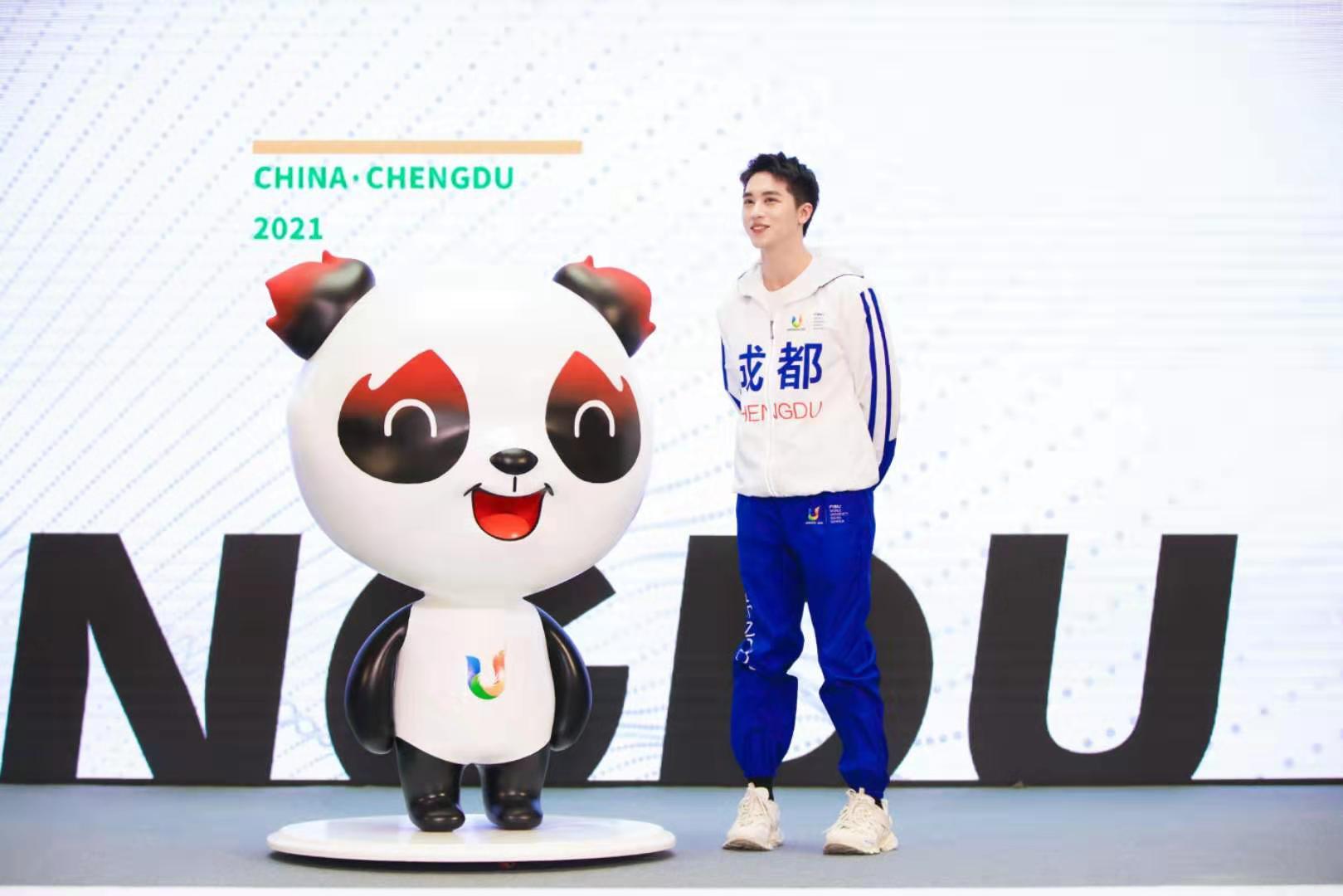 中国游客英文口号热议，一句口号引发广泛关注