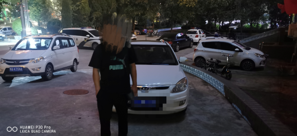 隧道口提示牌背后的故事，探索美景之旅启程，远离尘嚣的代驾信息