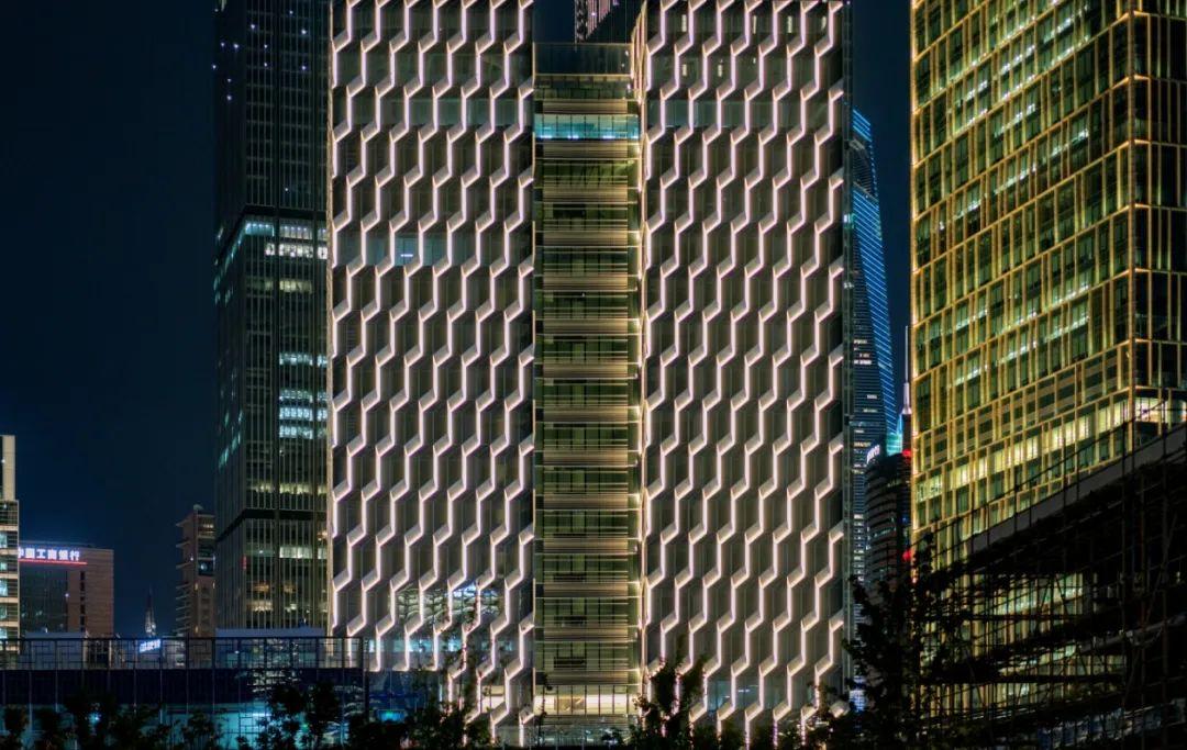 瑞明小型激光，科技之光，瞬间点亮生活