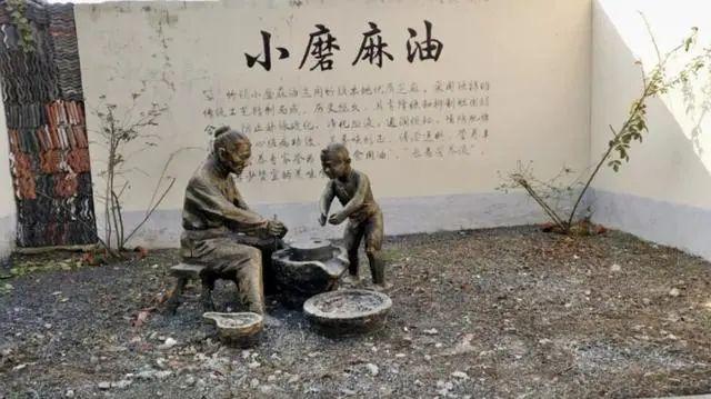 南京暴雨台风与美食探秘，巷弄间的美味秘密之旅