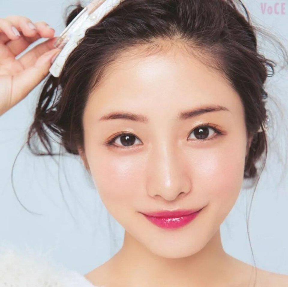 美之我见，精致脸与大气之美的对比与探讨