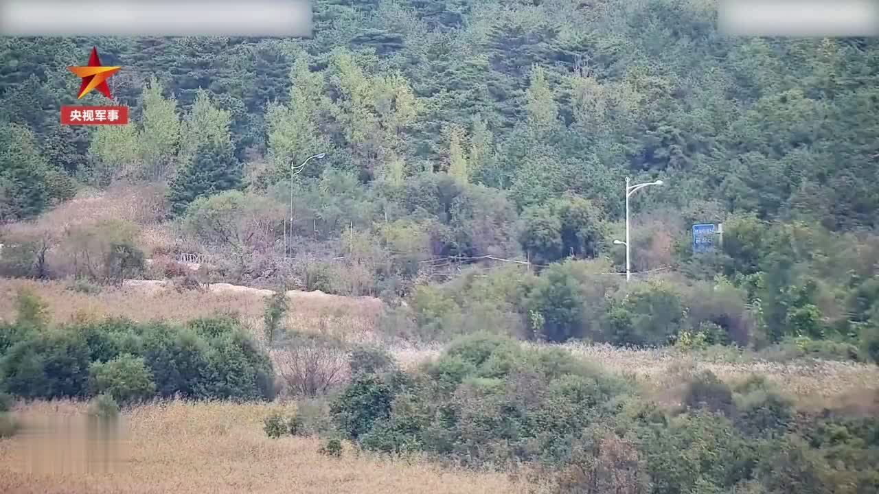 朝鲜炸毁朝韩间道路引发紧张局势，跨越边界的心灵之旅探索自然美景