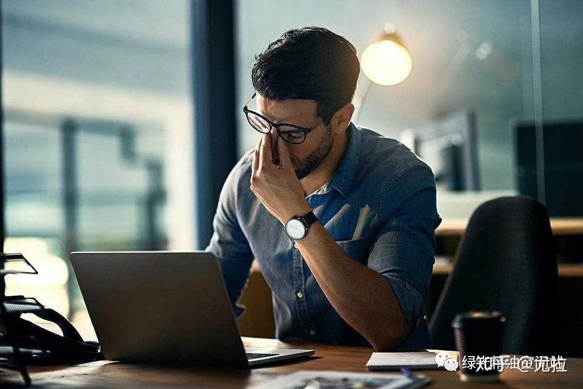香飘飘总经理辞职，短暂任职后的意外辞职之旅与友情拥抱