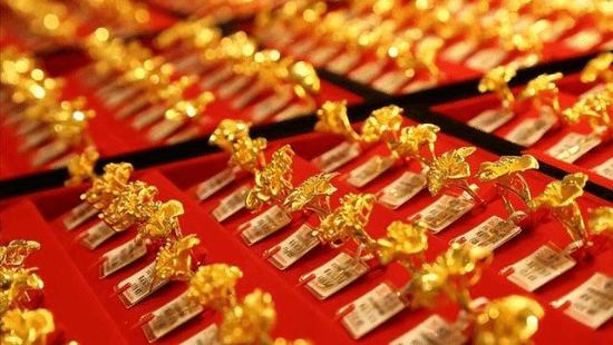 足金饰品价格飙升，突破每克800元，黄金之旅探寻内心平静