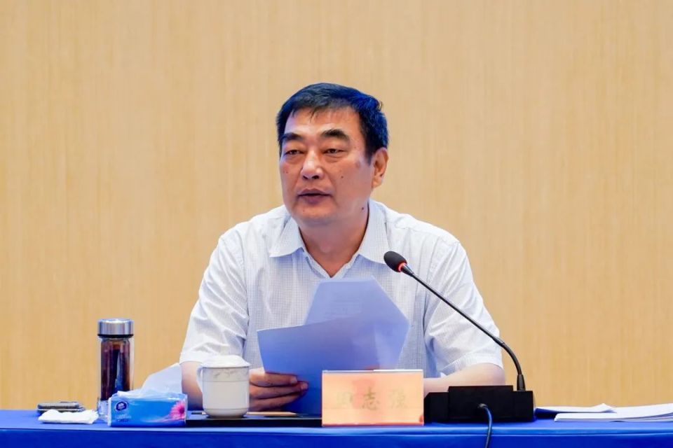 海南琼海市委书记田志强被带走，小城故事与日常温情纽带背后的真相探索