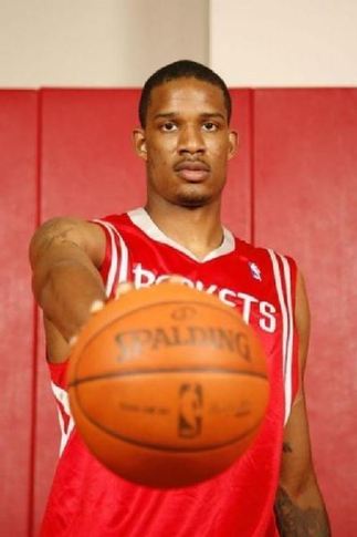 外媒预测新赛季NBA十大巨星，篮球巨星与友情的日常温馨时光