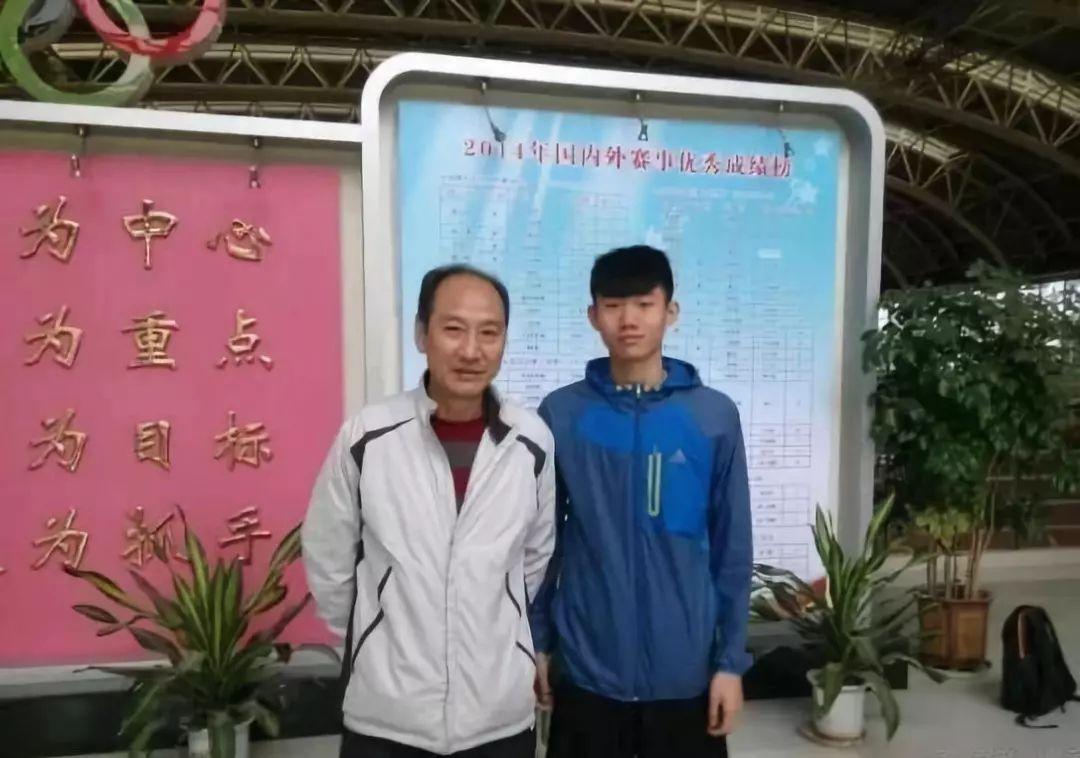 孙海平寻觅刘翔接班人的传奇故事，寻找新的田径传奇，69载春秋的坚持与执着。