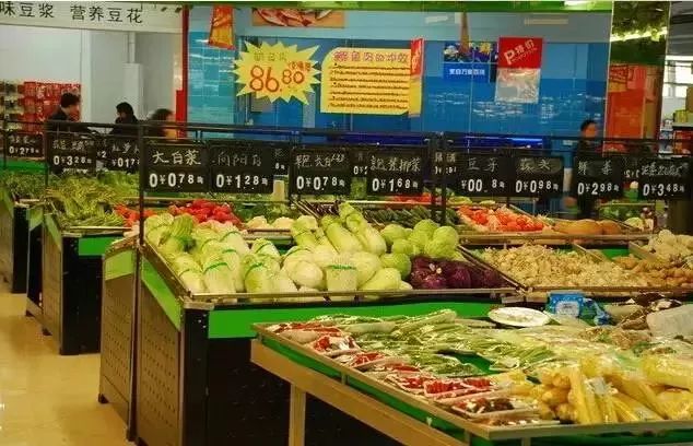 日用品变少 韩国超市逐渐变身食品店,超市里的秘密花园，从日用品到美食的奇妙之旅