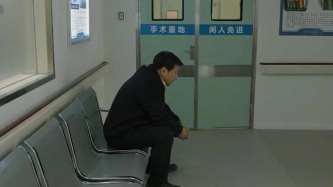 男子疑因妻子出轨医生自杀事件进展，科技智能预警引领未来寻找真相之路