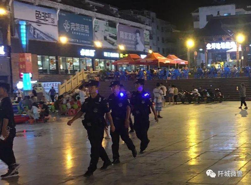 地摊新模式，自然美景之旅，探寻内心宁静与平和的旅程