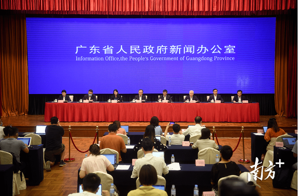 五险最新规定详解，解读要点、展望未来趋势
