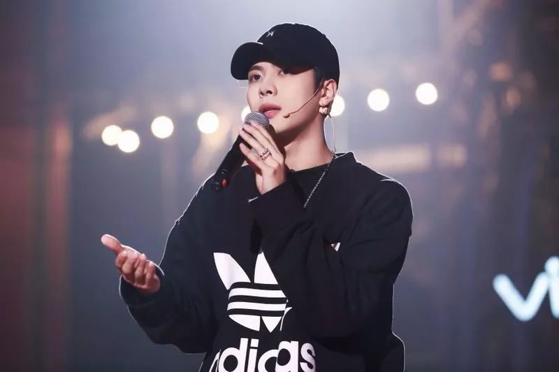 王嘉尔最新单曲自然之旅，鼓舞与轻松的旋律之旅