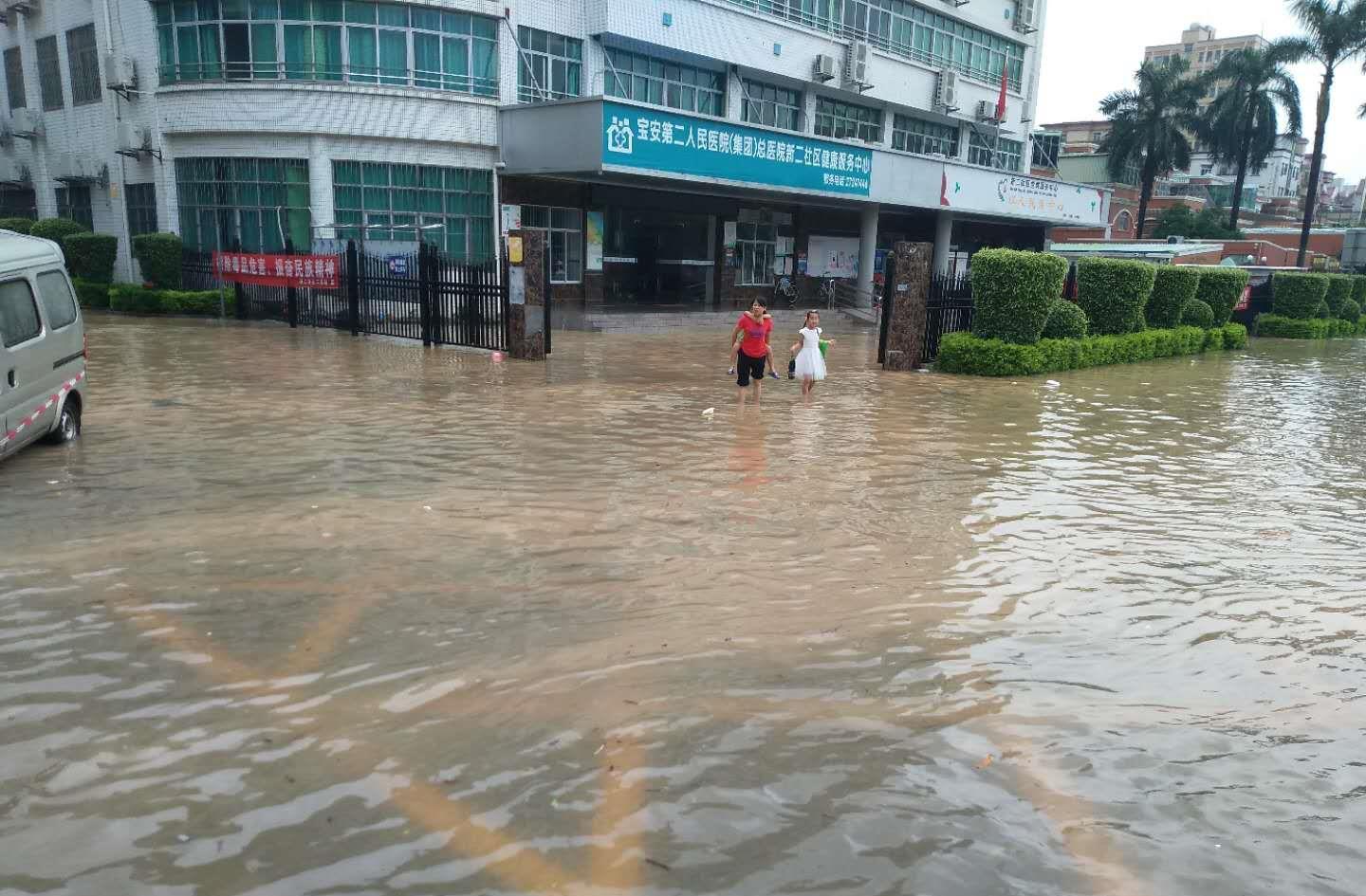 深圳暴雨来袭，应对策略与最新消息