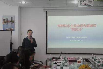 UG最新款，科技与设计的完美融合之作