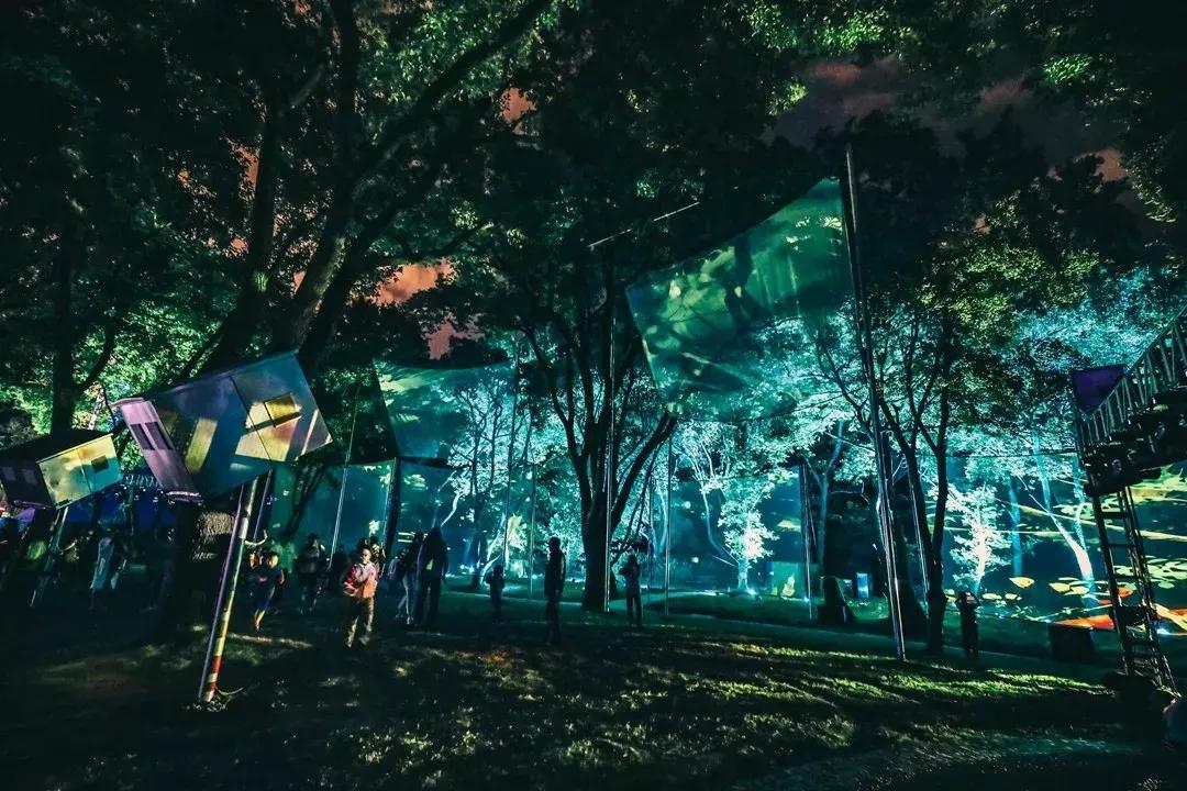 微美全息，科技前沿的沉浸式体验探索