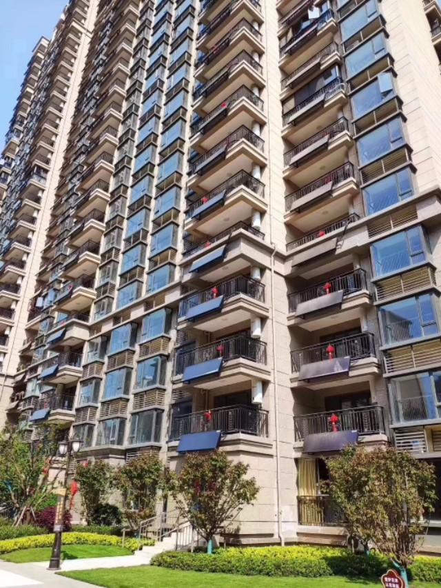 揭秘最新二线城市房价排名榜单，你的城市是否上榜？🏠