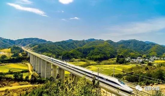连镇铁路最新动态，启程探索自然美景，追寻内心宁静与平和