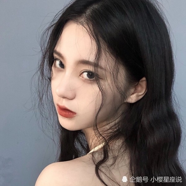 2017最新女生网名，蜕变中的自信与力量闪耀