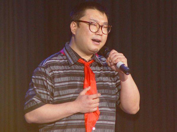 尹相杰探寻内心平静的旅行之旅，拥抱自然的新篇章